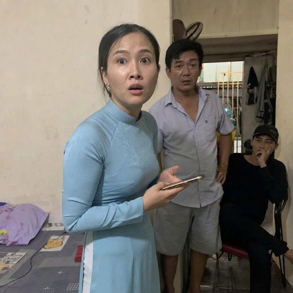 Mẹ đơn thân bị đàn ông lạ kèm công an… Cái kết khiến ai cũng r/ù/ng mình