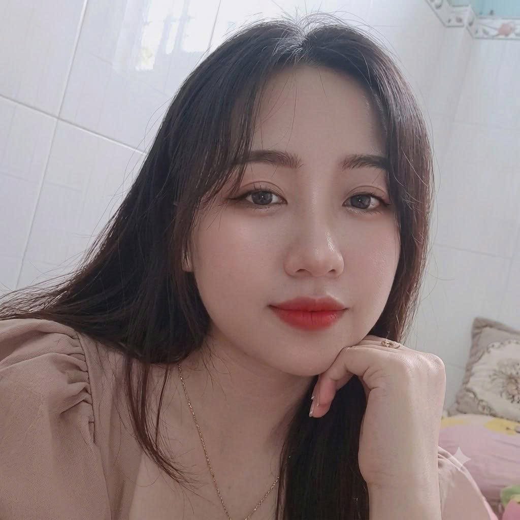 Đêm tâ;/n h-ôn đầu tiên, bố chồng đòi nằm giữa hai vợ chồng vì phong tục “v;/ía đẻ con trai” — đúng 3h sáng, tôi thấy người ng;/ứa ngá;/y